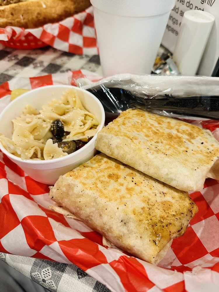 Food from Creekside Deli