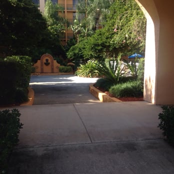 Courtyard by Marriott Bradenton Sarasota/Riverfront - Courtyard view - Hotels Near Me - Bradenton, Florida Courtyard by Marriott Bradenton Sarasota/Riverfront - Courtyard view - Hotels Near Me - Bradenton, Florida
