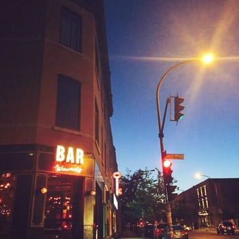 Waverly - Love the appearance of this place: the location, the lights, the signage... - Bars Near Me - Montreal, Quebec
