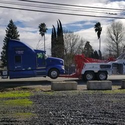 L & T Towing