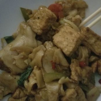Thai Top Ten - Drunken noodle medium with tofu taste was bland and it was oily. I would order this again. I would be willing to something. - Thai Near Me - Richmond, Virginia Thai Top Ten - Drunken noodle medium with tofu taste was bland and it was oily. I would order this again. I would be willing to something. - Thai Near Me - Richmond, Virginia