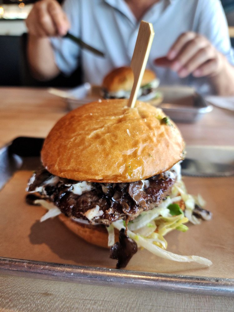 Hopdoddy Burger Bar
