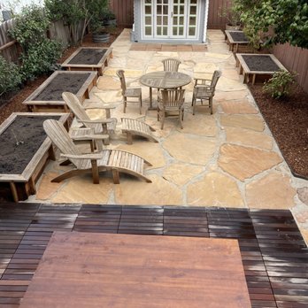 Carrisalinc General Contractor - a patio with a table and chairs - Landscaping Near Me - Richmond, California Carrisalinc General Contractor - a patio with a table and chairs - Landscaping Near Me - Richmond, California