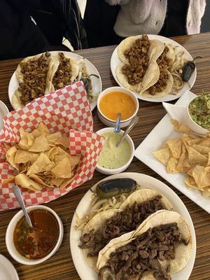 King's Tacos by null