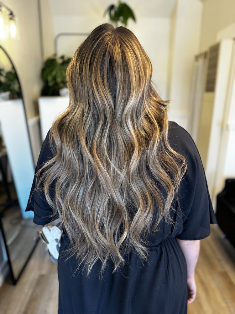 Urban Palette Salon Logo