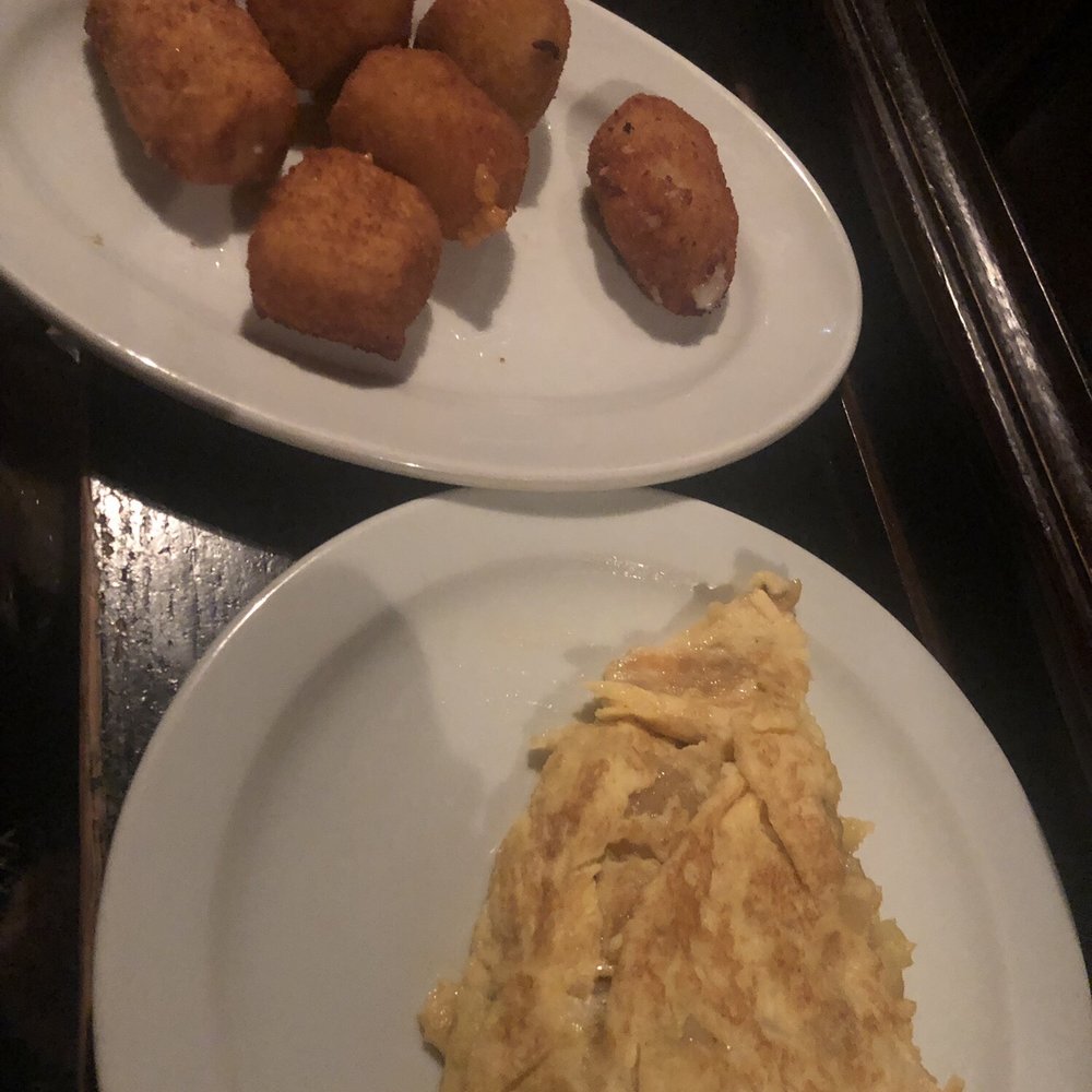 Mixed croquettes and tortilla española Mixed croquettes and tortilla española