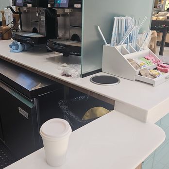 Lucky's Coffee & Donuts - Pick up area - Coffee Roasteries Near Me - Virginia Beach, Virginia