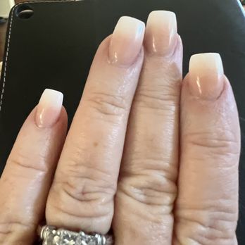 Holly Nails & Spa - Nail Salons Near Me - Riverside, California