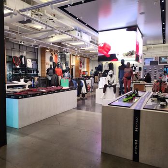 Under Armour Brand House - Shoe Stores Near Me - Baltimore, Maryland Under Armour Brand House - Shoe Stores Near Me - Baltimore, Maryland
