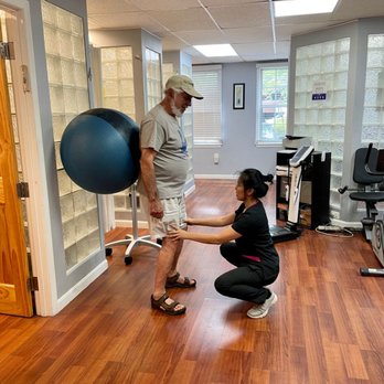 Silver Spring Medical Center - Rehab exercises! - Weight Loss Centers Near Me - Silver Spring, Maryland