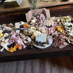 Grazing Oregon Charcuteries - Charcuterie Grazing Board