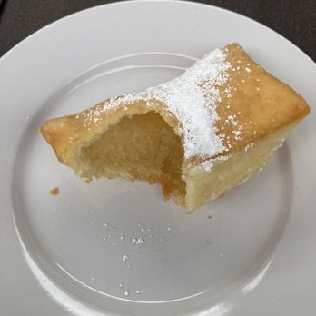 Cafe Jolie - Beignets - Breakfast & Brunch Near Me - Alameda, California