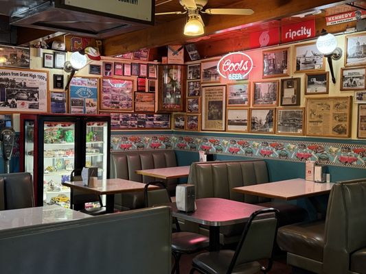 Jim Dandy Drive-In by null