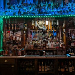 Whiskey Bar - Over 600 whiskies available!