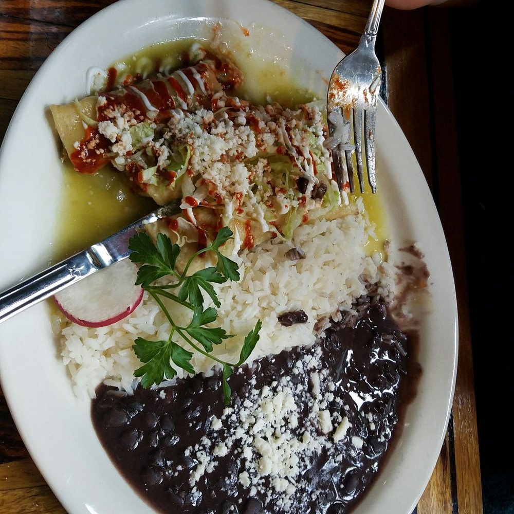 Villa Escondida Restaurant and Bar - Enchiladas Verdes Con Pollo l - Mexican Near Me - Seattle, Washington Villa Escondida Restaurant and Bar - Enchiladas Verdes Con Pollo l - Mexican Near Me - Seattle, Washington