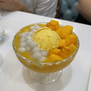 Mango Mango Dessert - A6. Mango Juice with Glutinous Rice Ball with Ice Cream - Desserts Near Me - Flushing, New York