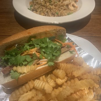 Me'lange - Vietnamese Near Me - Houston, Texas