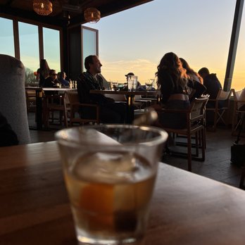 Monarch Ocean Pub - Gastropubs Near Me - Del Mar, California