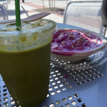 Beraka Juice - Passion Pitaya Bowl and Glory Smoothie with lots of green add-ons (kale, spinach, etc) - Juice Bars & Smoothies Near Me - Winthrop, Massachusetts