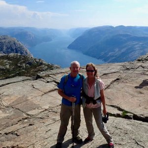 GLENN PFEFFER, MD - CEDARS SINAI ORTHOPEDIC CENTER - 43 Photos & 83 ...