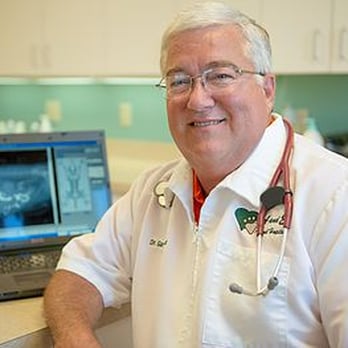 A & E Animal Hospital - Dr. Brummet - Veterinarians Near Me - Urbana, Illinois A & E Animal Hospital - Dr. Brummet - Veterinarians Near Me - Urbana, Illinois