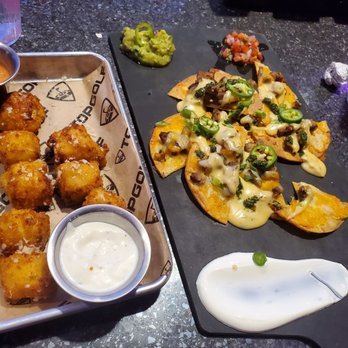 Topgolf - Fried macaroni bites and steak nachos appetizers - New American Near Me - Oxon Hill, Maryland