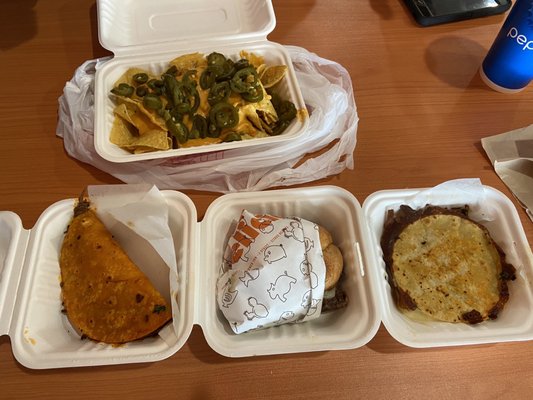 Chando's Tacos by null