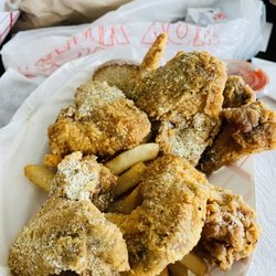 J & J Fish and Chicken - Wings with lemon pepper seasoning. Yummy!