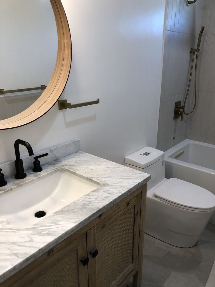 Slide of R and G Construction and  Engineering