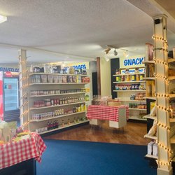 Uncle Willie’s Grocery Store