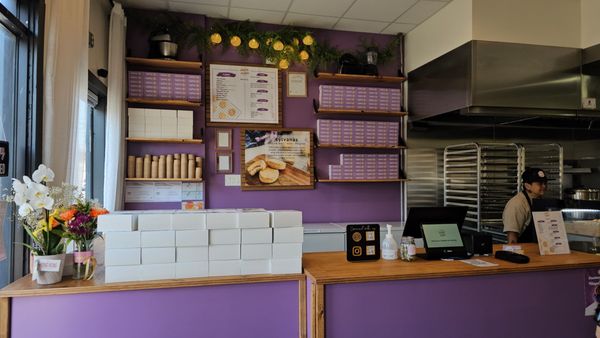 Crumbs.nd.Creams by null