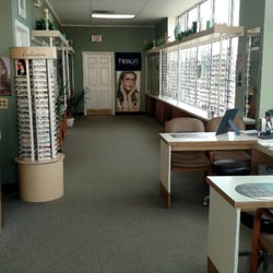 Visual Eyes - Main lobby for the Doctor's patients.