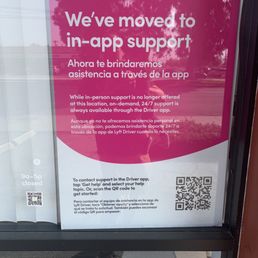 Lyft no longer offers support at this office.  Not sure what in the heck they do here because the office was open but nobody around.