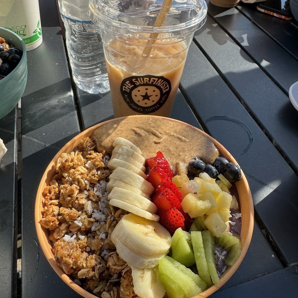 The Surfinista - Açaí bowl - Juice Bars & Smoothies Near Me - Cocoa Beach, Florida