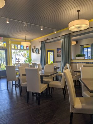 Amalfi Coast Italian + Wine Bar by null