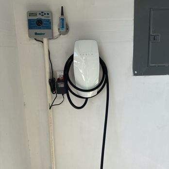 Service King Electric - EV Charger - Electricians Near Me - Manteca, California Service King Electric - EV Charger - Electricians Near Me - Manteca, California