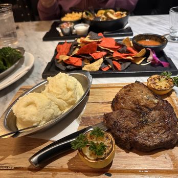 Sugar Factory - River North - Ribeye steak - Candy Stores Near Me - Chicago, Illinois