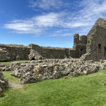 Dunluce Castle - Castles Near Me - Bushmills, MYL Dunluce Castle - Castles Near Me - Bushmills, MYL
