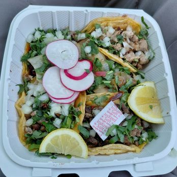 Tacos La Morenita - Shrinkflation asada, chorizo and chicken tacos. Try the red sauce its super spicy! ^×^ - Food Trucks Near Me - San Jose, California