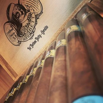 Vault - Vape Shops Near Me - Santa Clarita, California Vault - Vape Shops Near Me - Santa Clarita, California