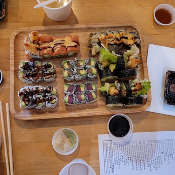 Akino - Time to eat as much as we can! :P - Sushi Bars Near Me - Elmhurst, New York
