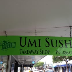 Umi Sushi - Street sign lake rd