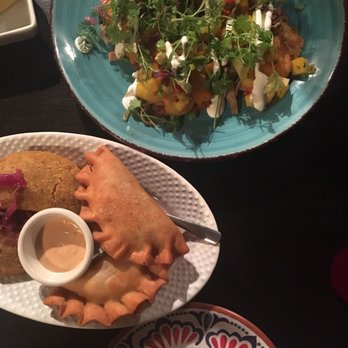 Casa Yari - Empanadas and nachos vegan - Latin American Near Me - Chicago, Illinois Casa Yari - Empanadas and nachos vegan - Latin American Near Me - Chicago, Illinois