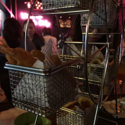 Mini Club - Ferris wheel appetizer (assorted fried items)