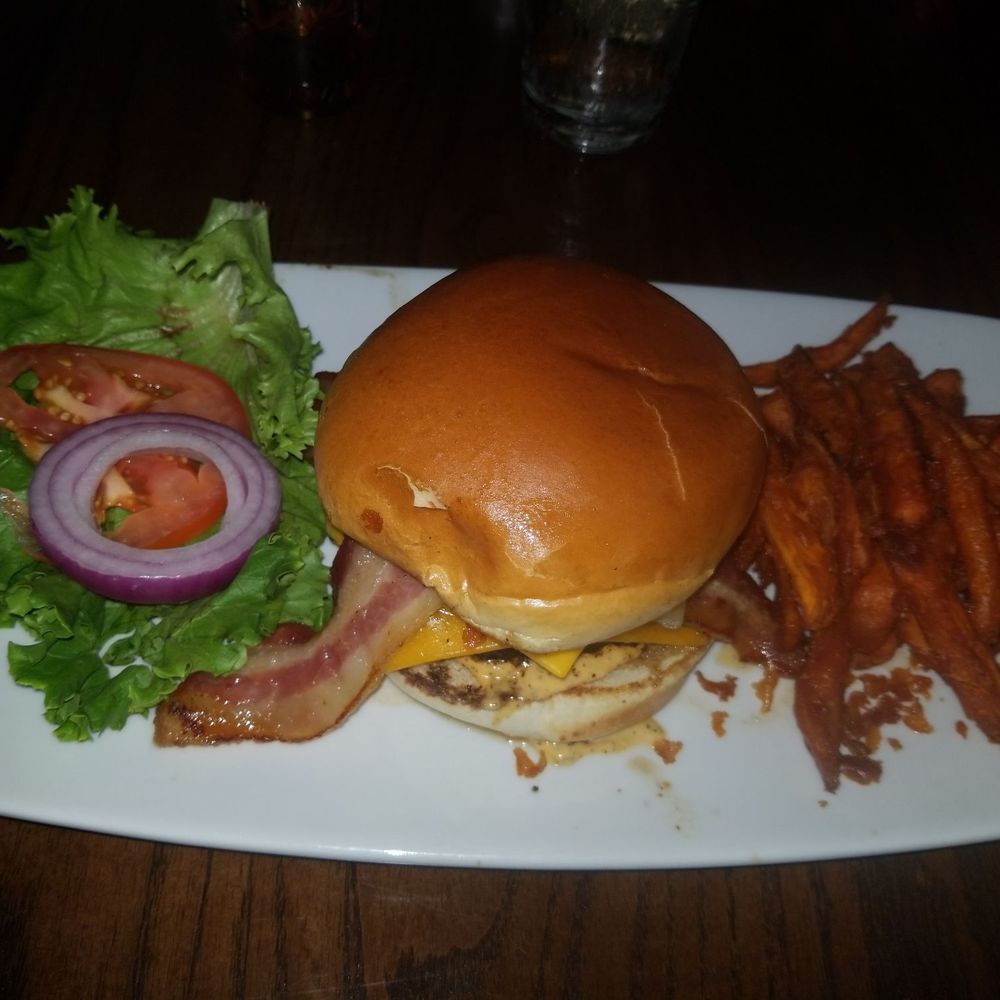 Troy's - Bacon cheeseburger - New American Near Me - Arlington, Texas Troy's - Bacon cheeseburger - New American Near Me - Arlington, Texas