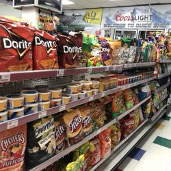 Quick Shop Metro - Munchieeesss!