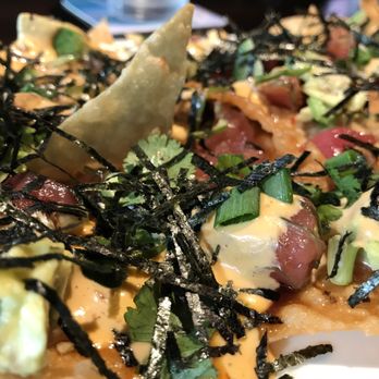 Yard House - A closer look at the Poke Nachos - Bars Near Me - Sunrise, Florida Yard House - A closer look at the Poke Nachos - Bars Near Me - Sunrise, Florida