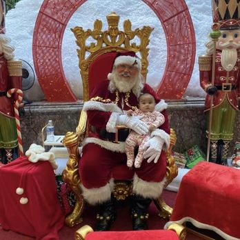 Berkeley Mall - Atleast they have santa - Shopping Centers Near Me - Goldsboro, North Carolina Berkeley Mall - Atleast they have santa - Shopping Centers Near Me - Goldsboro, North Carolina