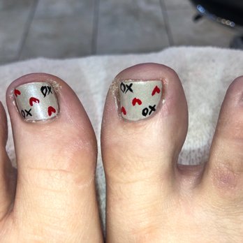 Glamour Nail Bar - Tempe - Pedicure toe design - Nail Salons Near Me - Tempe, Arizona