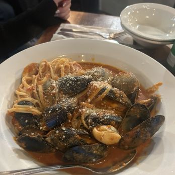 Giacomo's Ristorante - Boston - Mussels and linguine - Italian Near Me - Boston, Massachusetts Giacomo's Ristorante - Boston - Mussels and linguine - Italian Near Me - Boston, Massachusetts